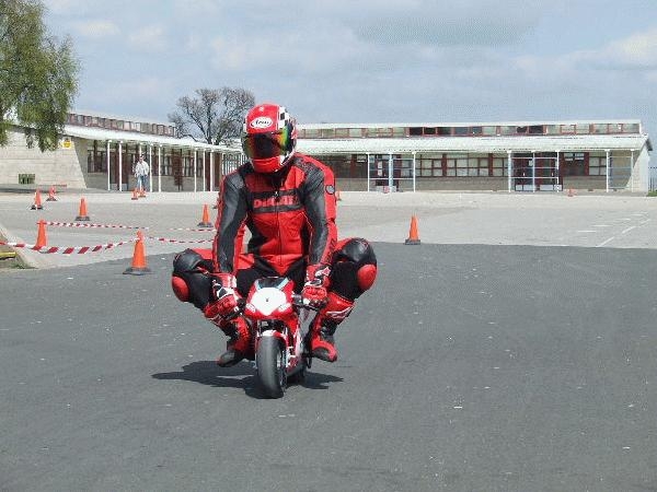 2006_0429minimotos0010.jpg