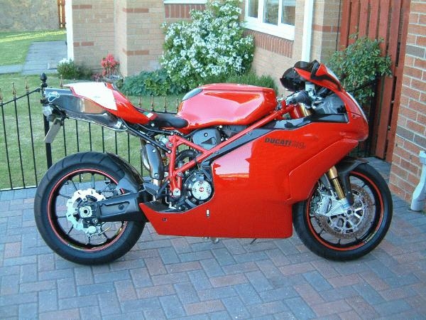 Ducati 749R side 2 web.jpg