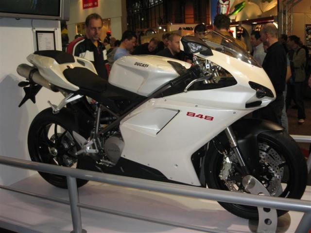 Beautiful in the pearl white!
